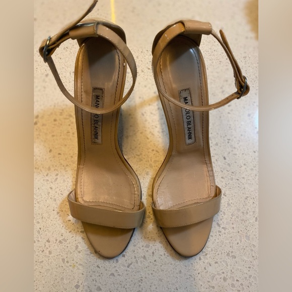 Manolo Blahnik Chaos Taupe heels. - Picture 4 of 6